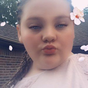 Meet your Posher, Meaghan